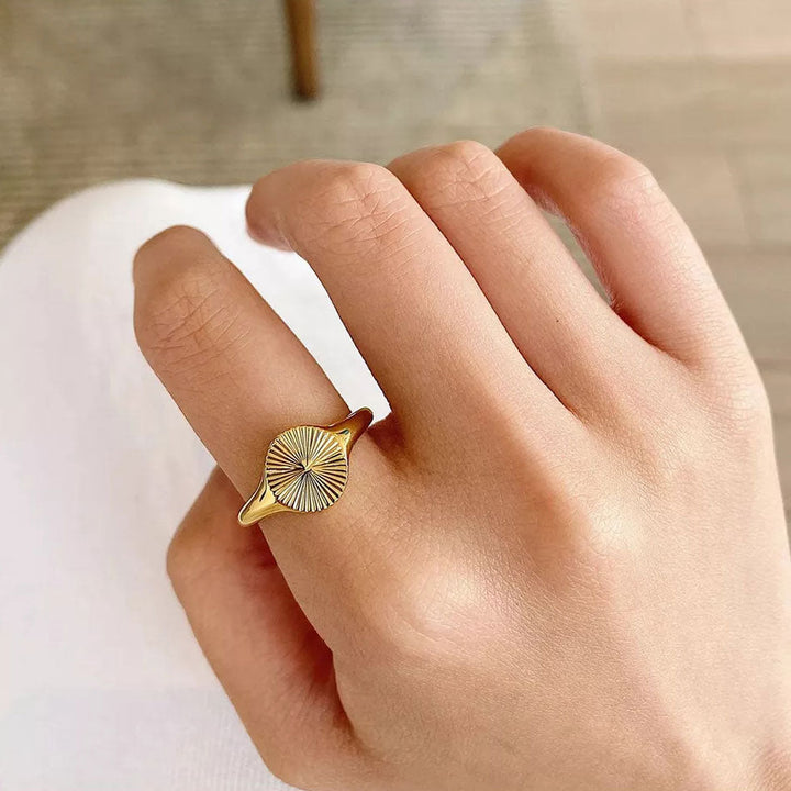 Clara | Sunburst Ring 18K Gold