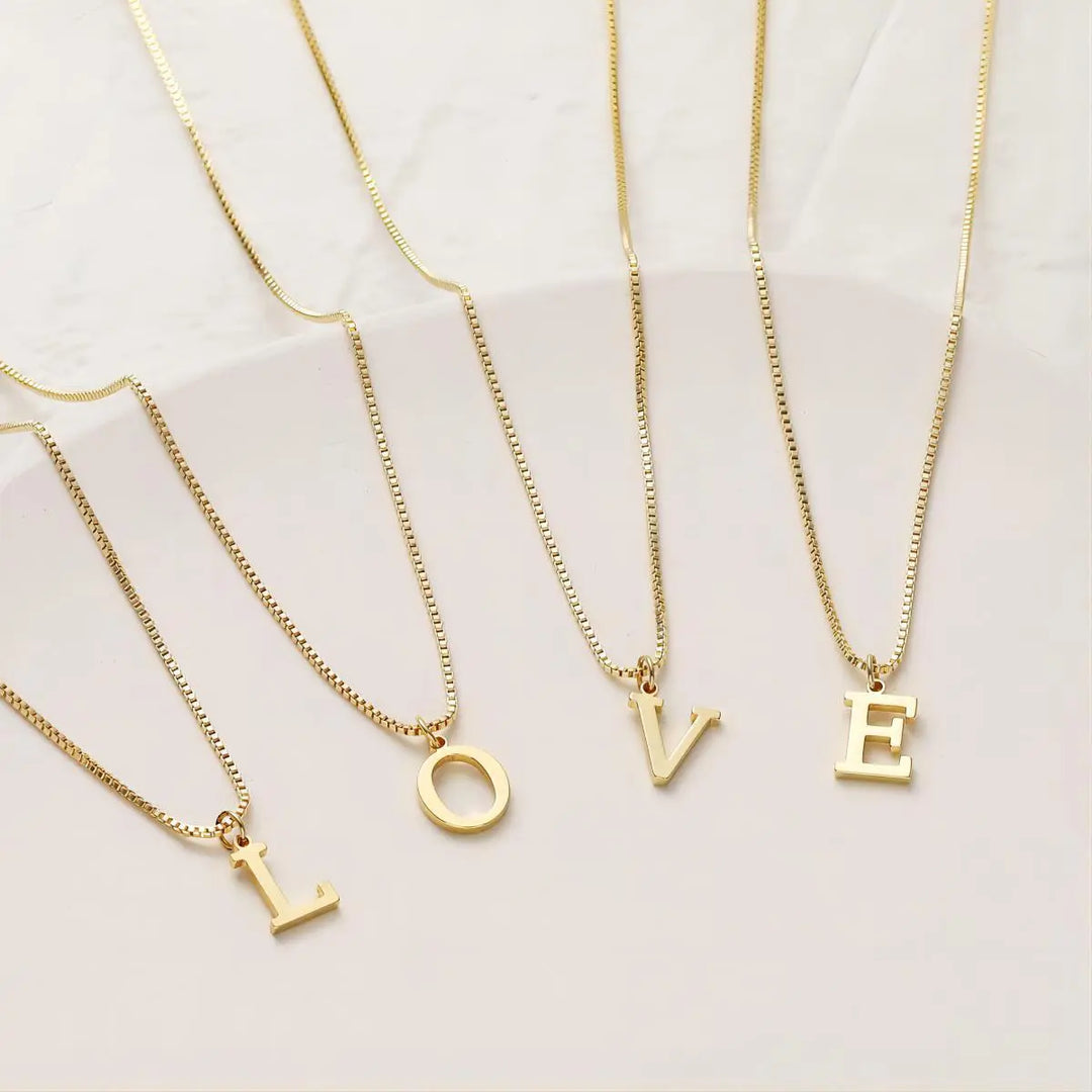 Clara | Initials Necklace in 18K Gold