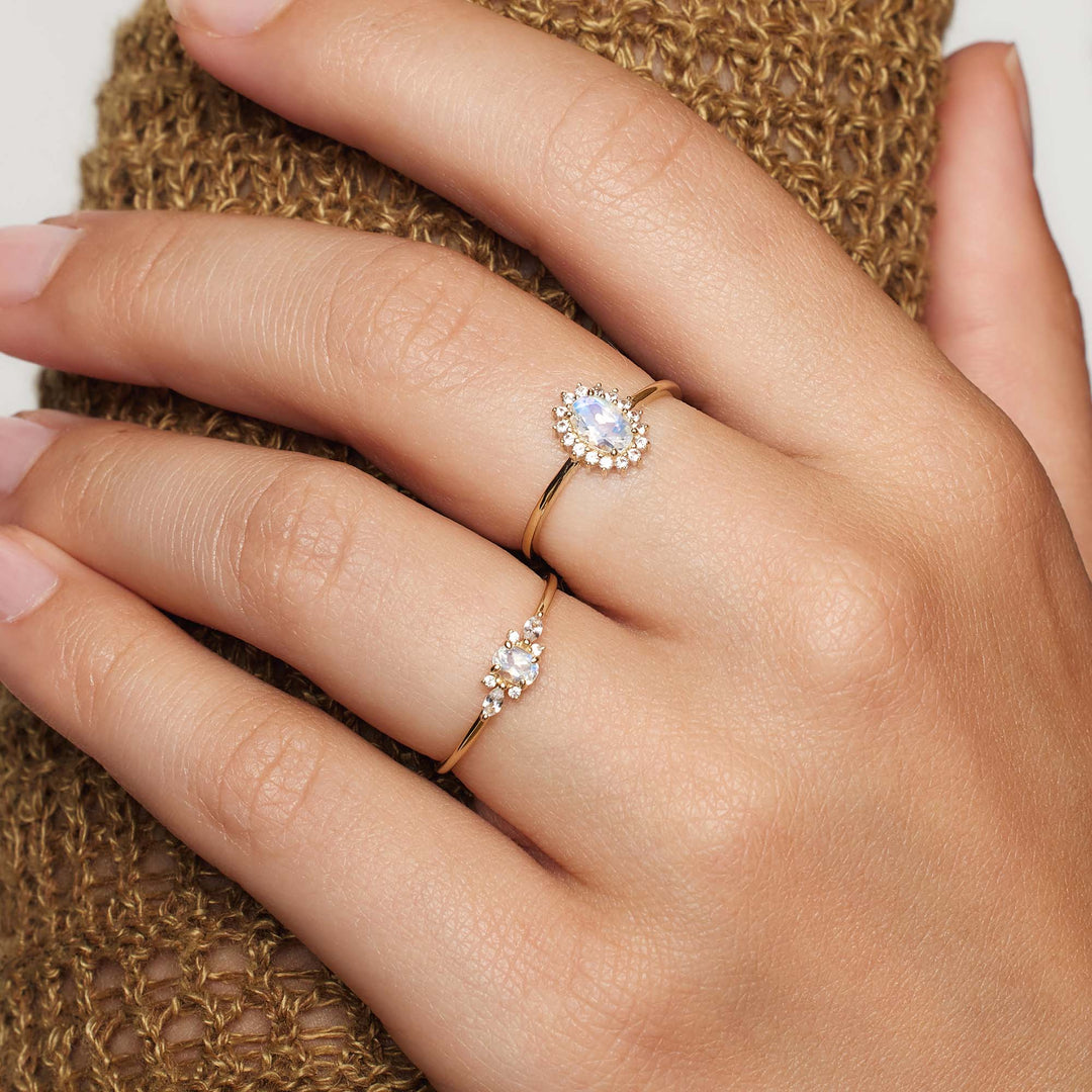 Clara | Violet Diamond Ring 18k Gold