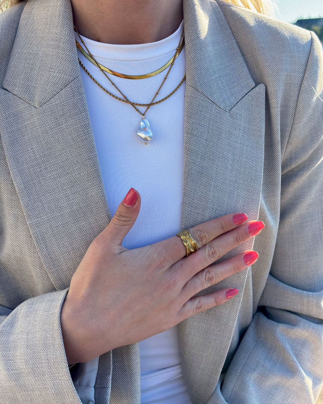 Clara | Big Ring 18K Gold