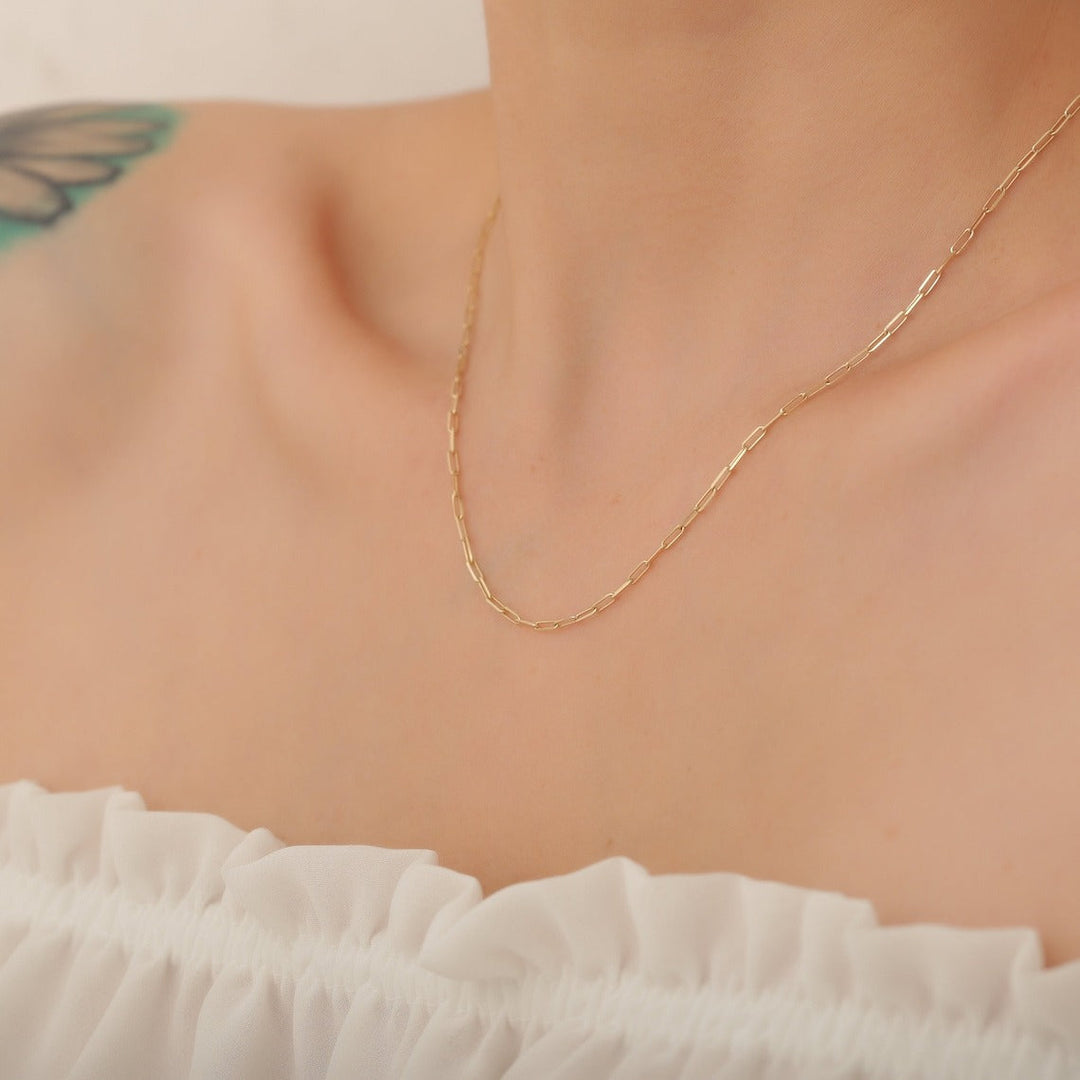 Clara | Small Paper Necklace 18K Gold