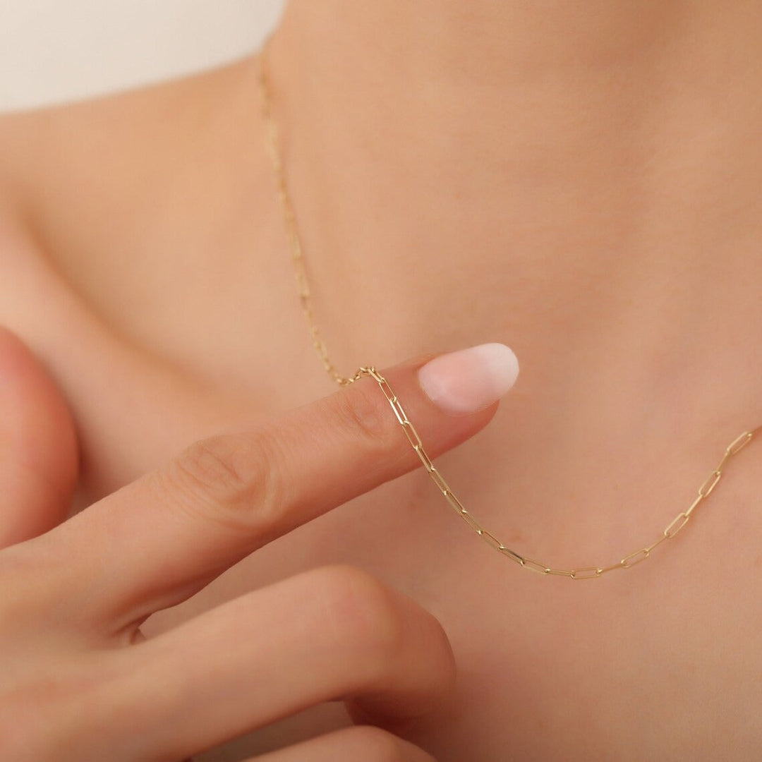 Clara | Small Paper Necklace 18K Gold